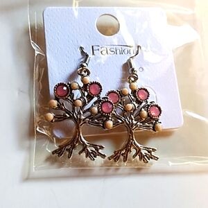 NWT Pierced Pink & Cream Pierced Earrings